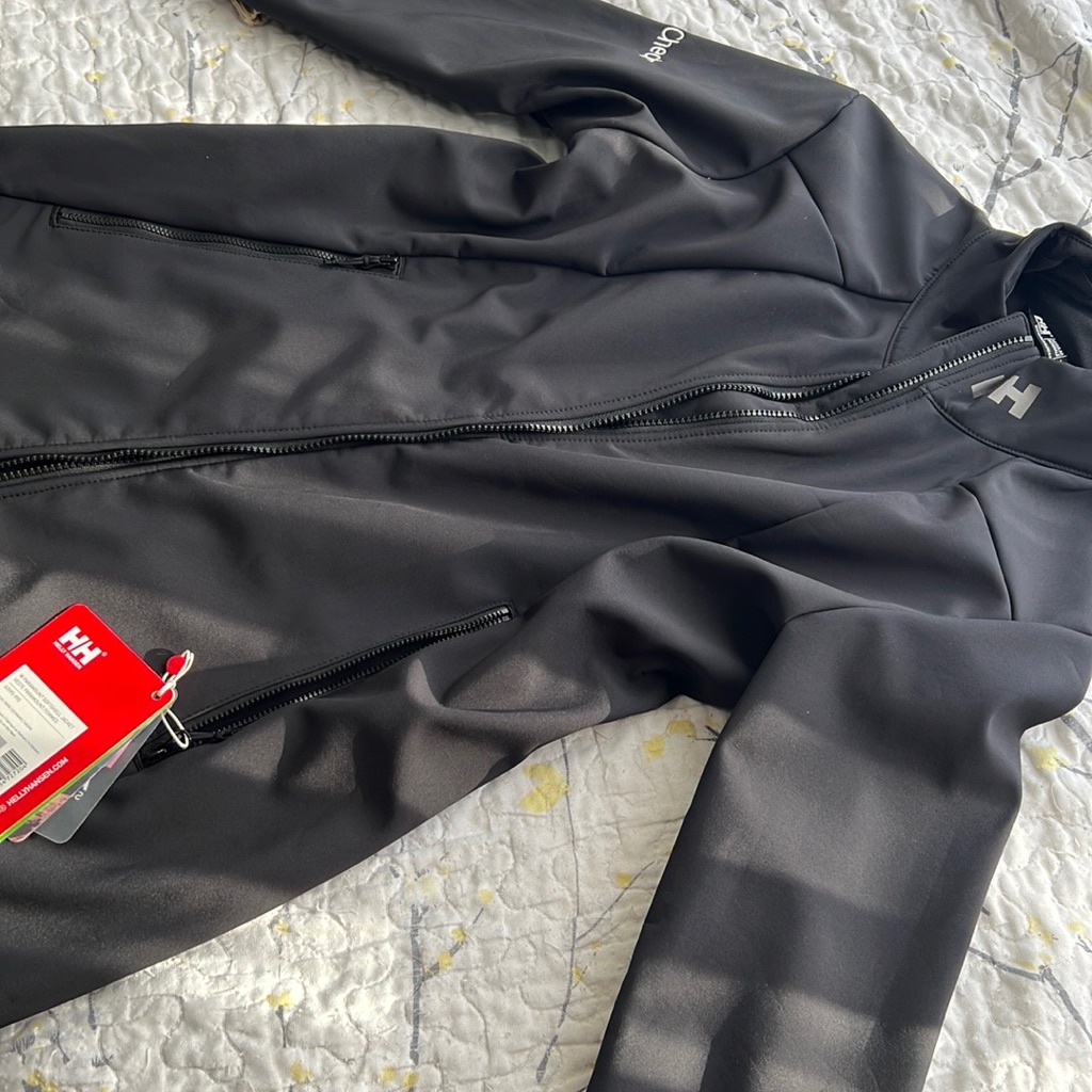 Black In Color Brand Is Helly Hansen Checkr Its Women Clothing Size Large